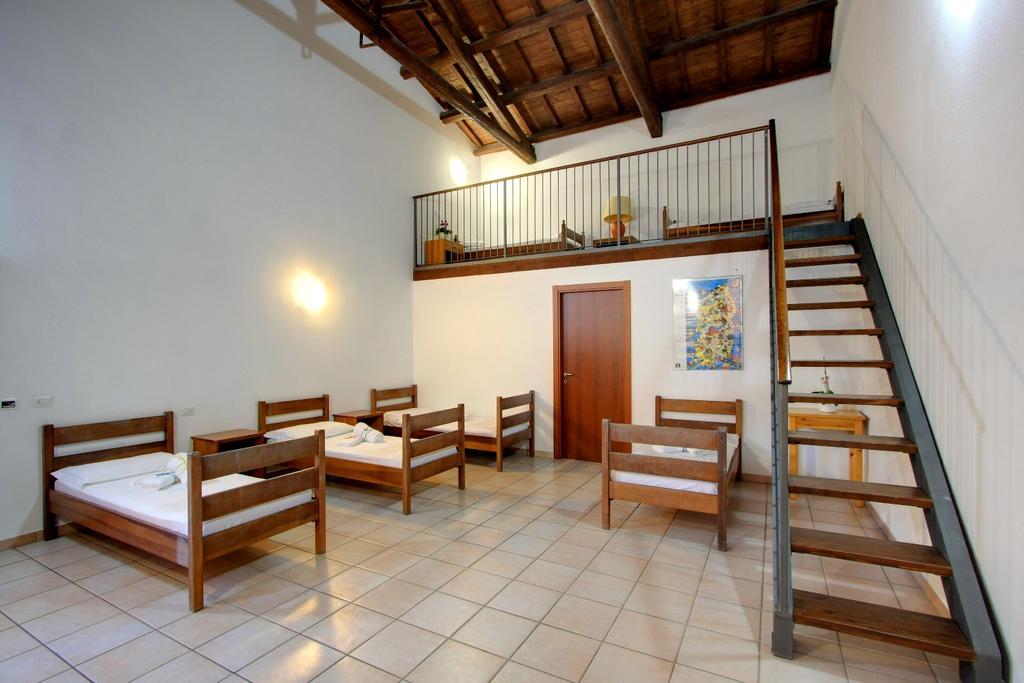 Hostel Marina Κάλιαρι Εξωτερικό φωτογραφία