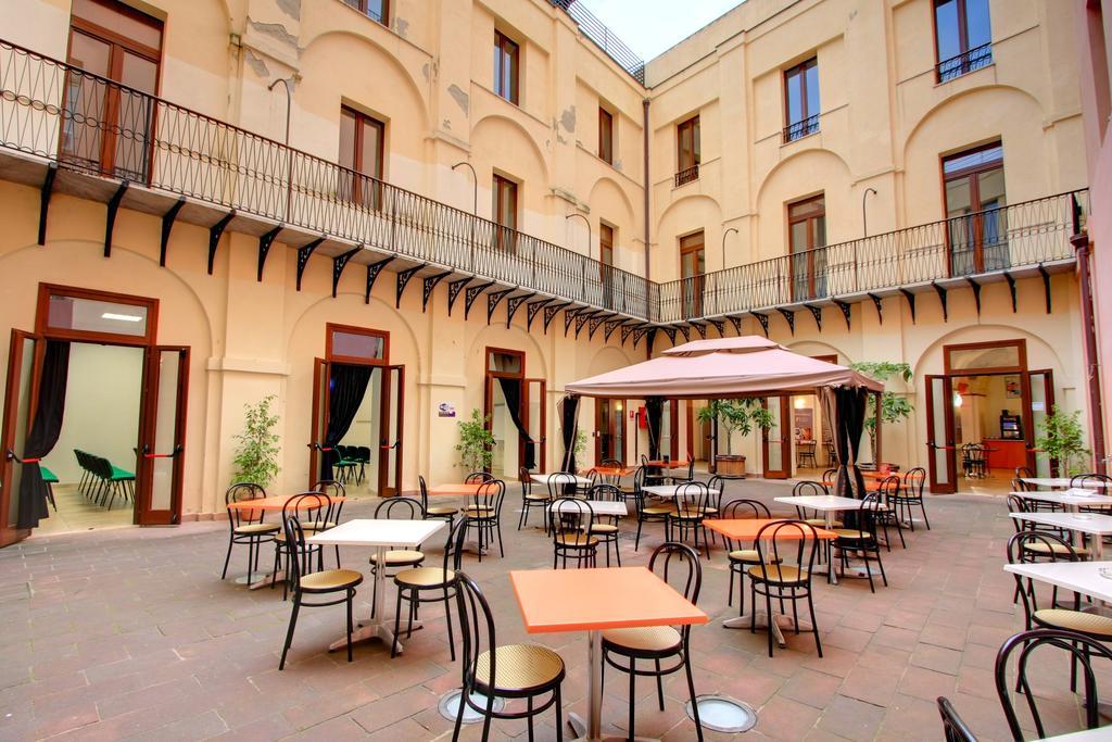 Hostel Marina Κάλιαρι Εξωτερικό φωτογραφία
